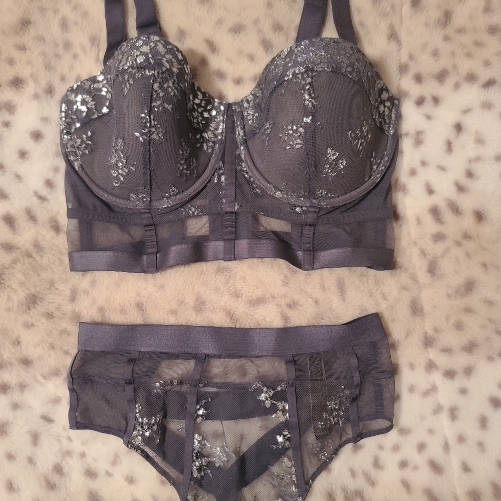 VS Very Sexy Lined Balconet Bra Set